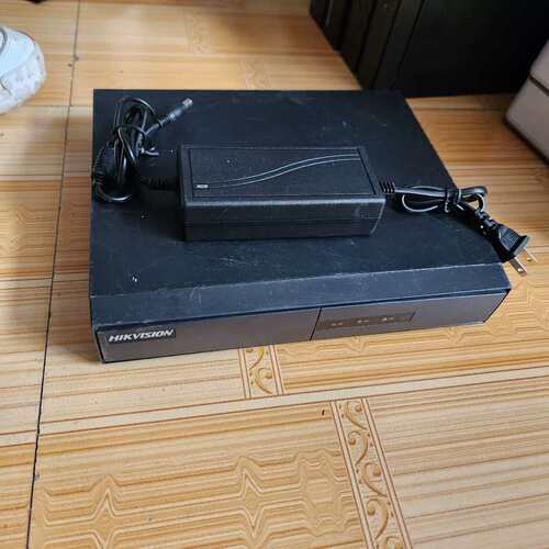 海康威视 DS-7808NB-K1/C 8路网络硬盘录像机--议价商品