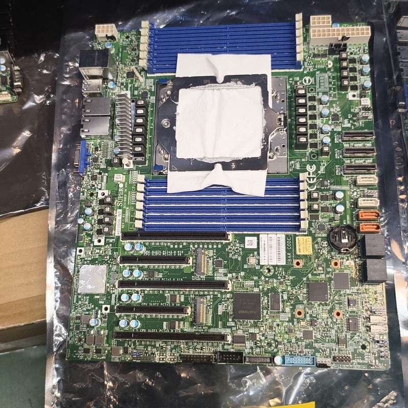 Supermicro H13SSL-N服务器主板,几乎全新,--议价商品