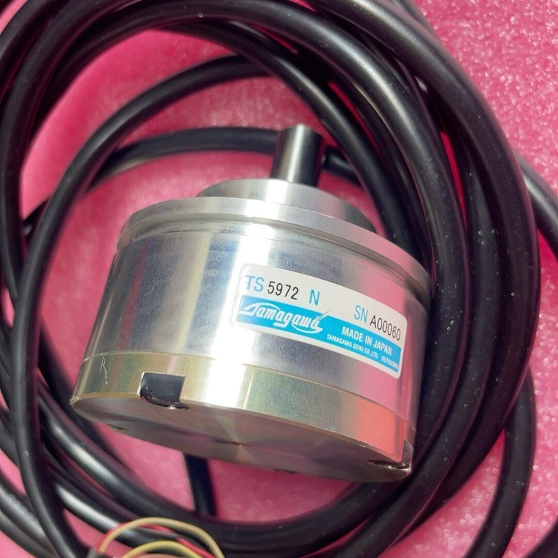 多摩川编码器TS5972 N 日本原装 带线 全新原厂件 可--议价商品