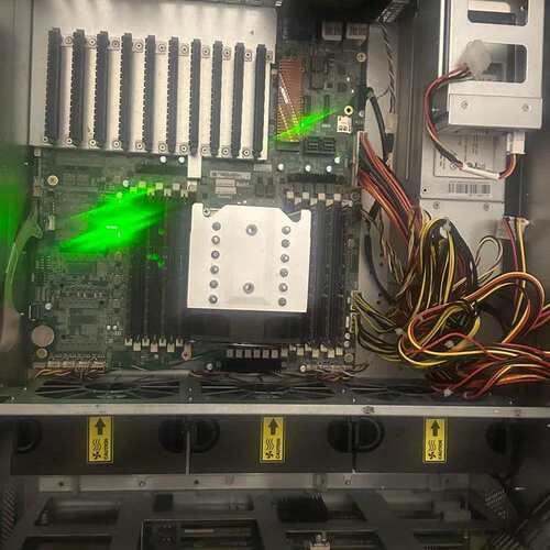 国鑫G2SER0 AMD EPYC主板10条PCIE4.0--议价商品