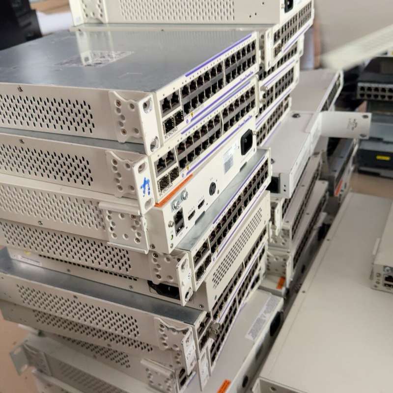阿尔卡特24口交换机 OS6250-24 ，二手拆机设备 ，--议价商品