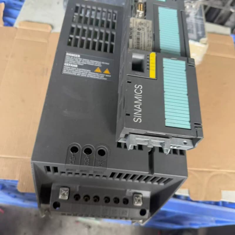 拆机一个二手西门子变频器6SL3224-0UA0带控制单元6--议价商品