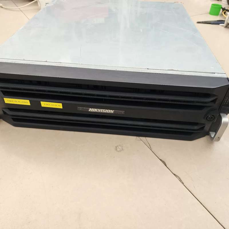 海康威视 iVMS-3000C-H16 网络储存服务器--议价商品