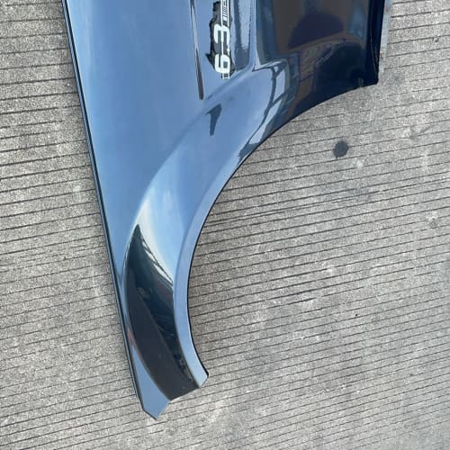 奔驰C63AMG叶子板 原装拆车--议价商品