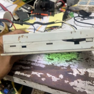 海泰克PWS5610T-S已测试功能正常，外壳有点破损，不影--议价商品