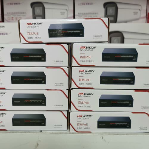 经济型新款XS06-P百兆POE网络交换机--议价商品