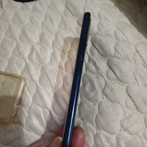 vivo Y30， 8+128G，功能正常，账号已退，插卡即--议价商品