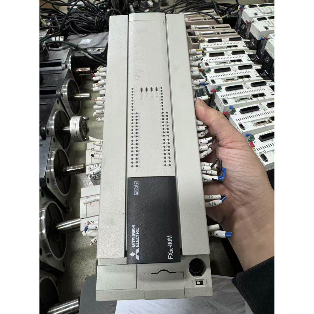 出售三菱PLC,型号FX3U-8