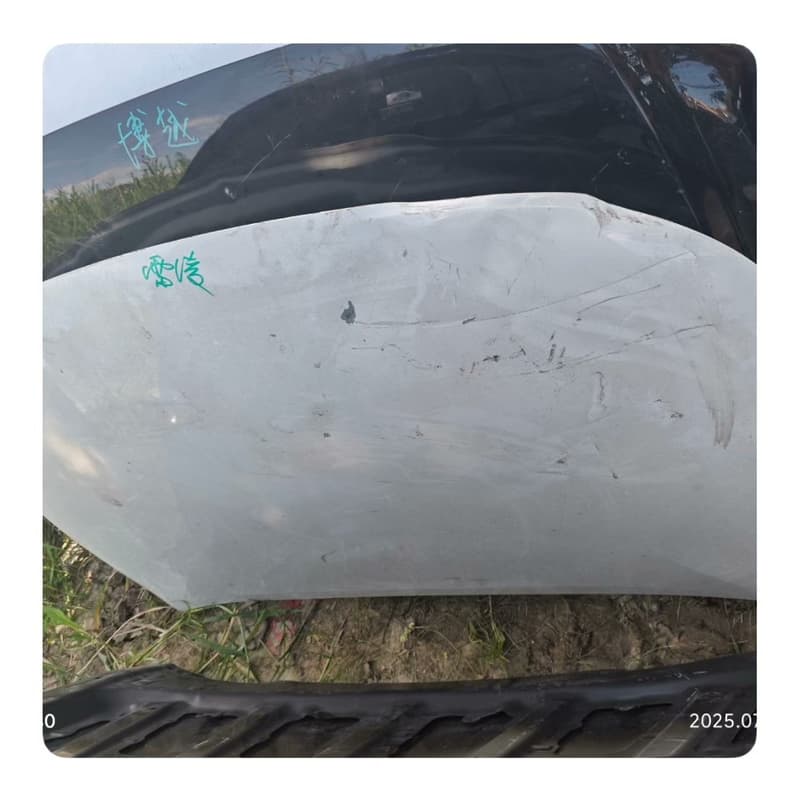 19款雷凌机盖，原装拆车件，轻微使用痕迹。白色，实物拍摄，成--