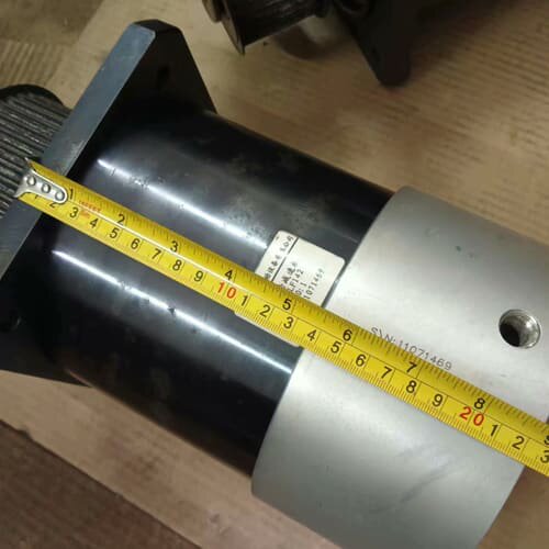 130湖北行星齿轮减速机：PLF142速比20：1/输入孔2--议价商品