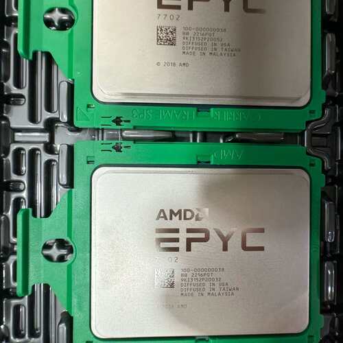AMD EPYC 7702正式版 无锁CPU--议价商品