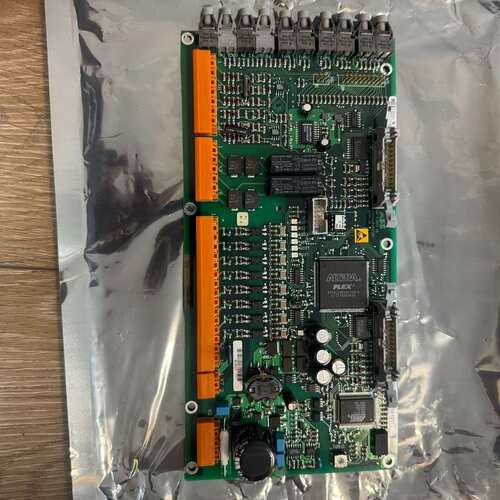 ABB控制板 HIEE300888D0001 UA C389--议价商品