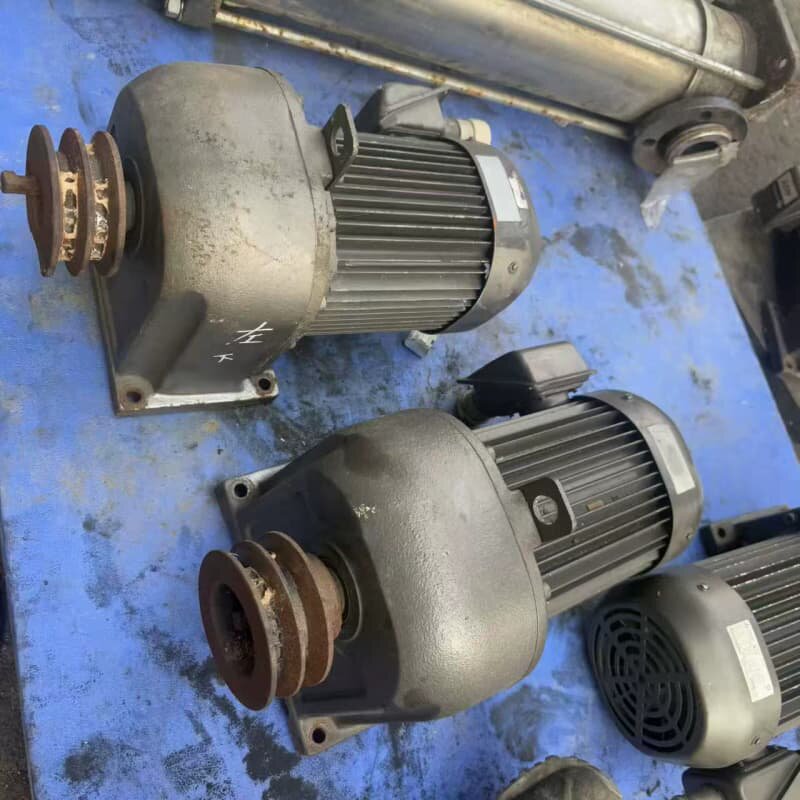 拆机4台二手三菱1.5kW减速电机GM-DP，三相，400V--议价商品