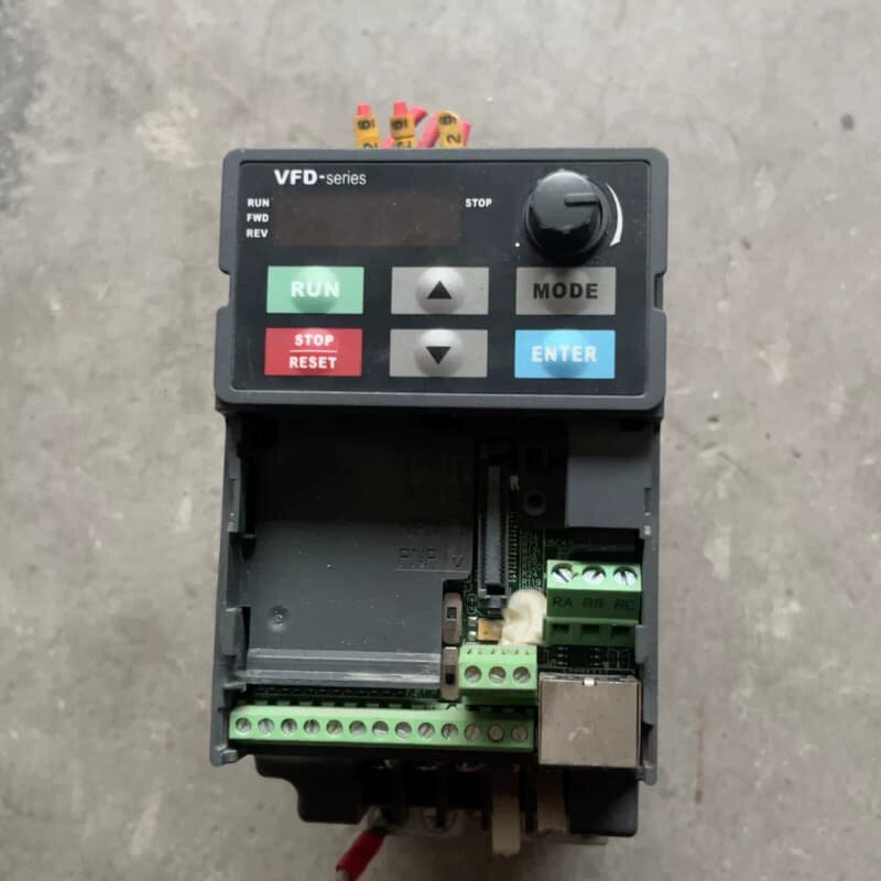 二手台达拆机 变频器E系列VFD007E43A 380V 0--议价商品
