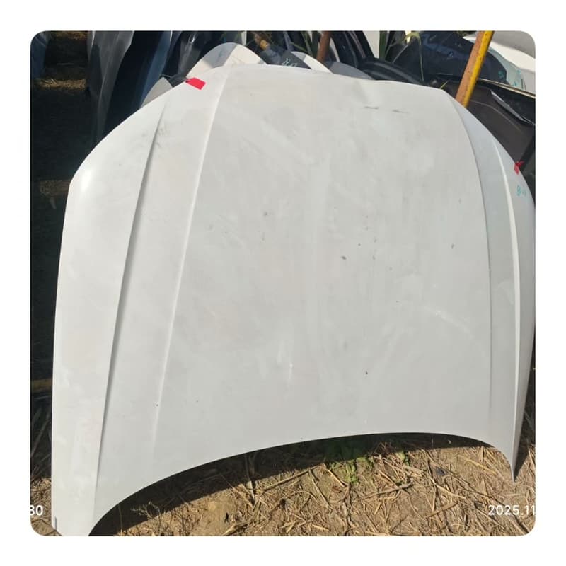 奥迪A4L原厂拆车机盖,B10款,白色,原装品质,轻微使用痕--议价