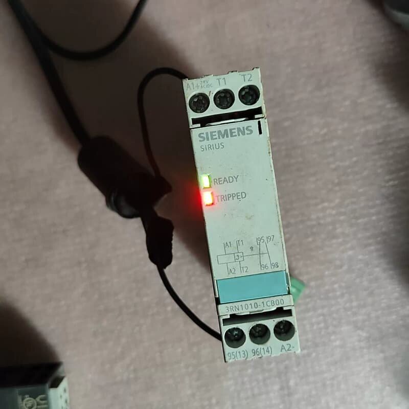 西门子3RN1010-1CB00电机保护继电器，一个，68元--议价商品