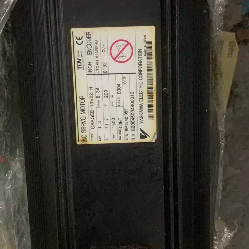 二手安川伺服电机 USAGED-13V22-H 8.5成新--议价商品