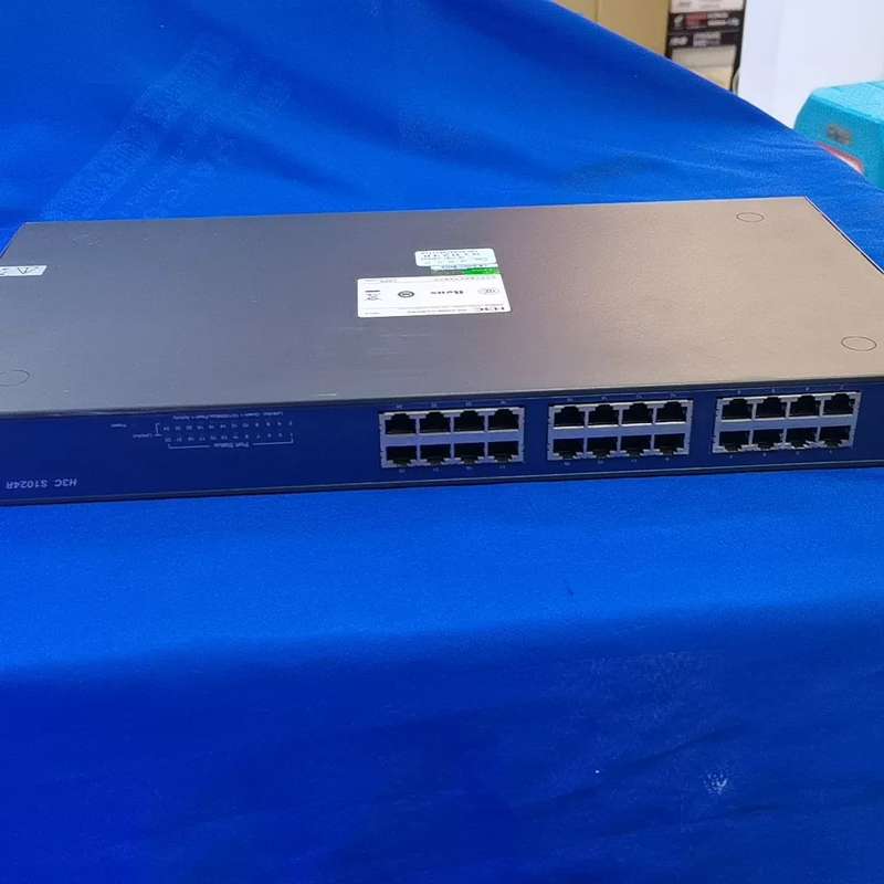 网络交换机H3C S1024R 24口百兆交换机,成色如图--议价商品