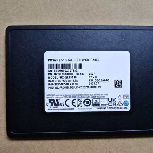 三星PM9A3 3.84TB固态硬盘，2.5寸接口，PCIe--议价商品