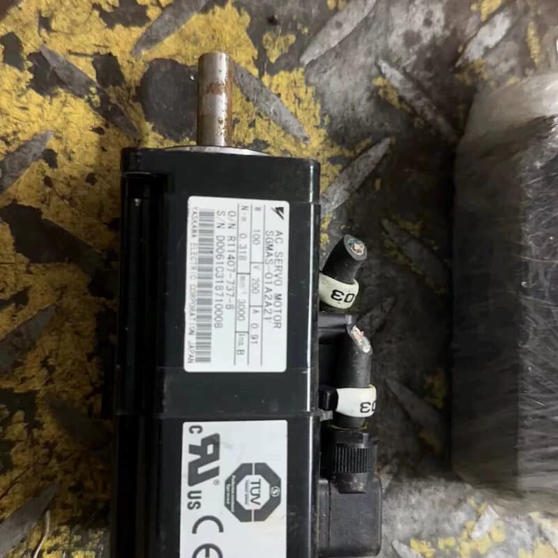 二手安川伺服电机 SGMAS-01A2A2V 8.5成新 价--议价商品