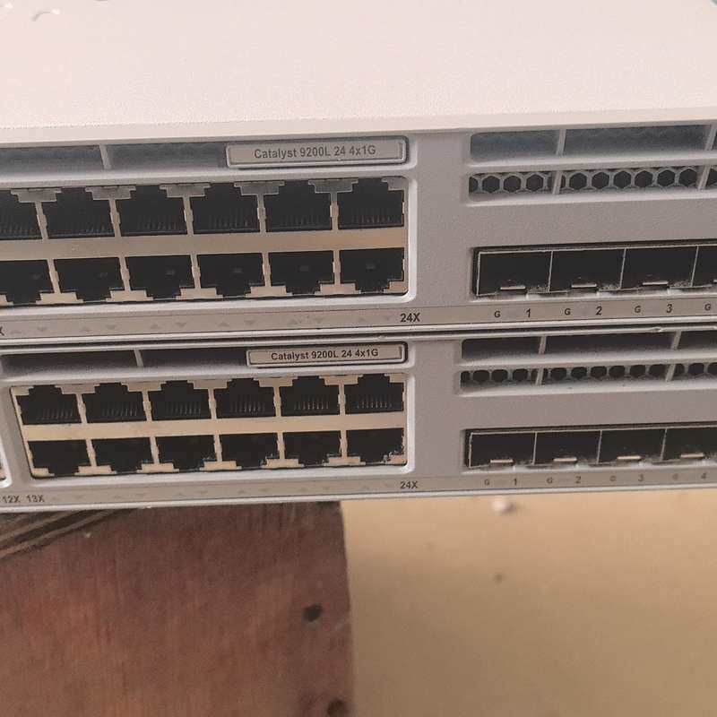 思科C9200L-24T-4G-E交换机。端口测试正常。配置--议价商品