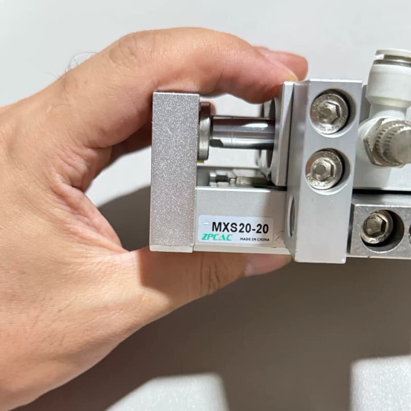 ZPCAC致鼎气缸MXS20-20,拆机件,成色如图,功--议价商品