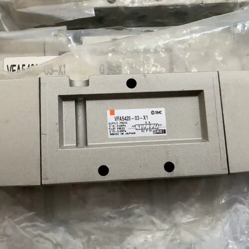SMC电磁阀VFA5420-03-X1数量4个--议价商品