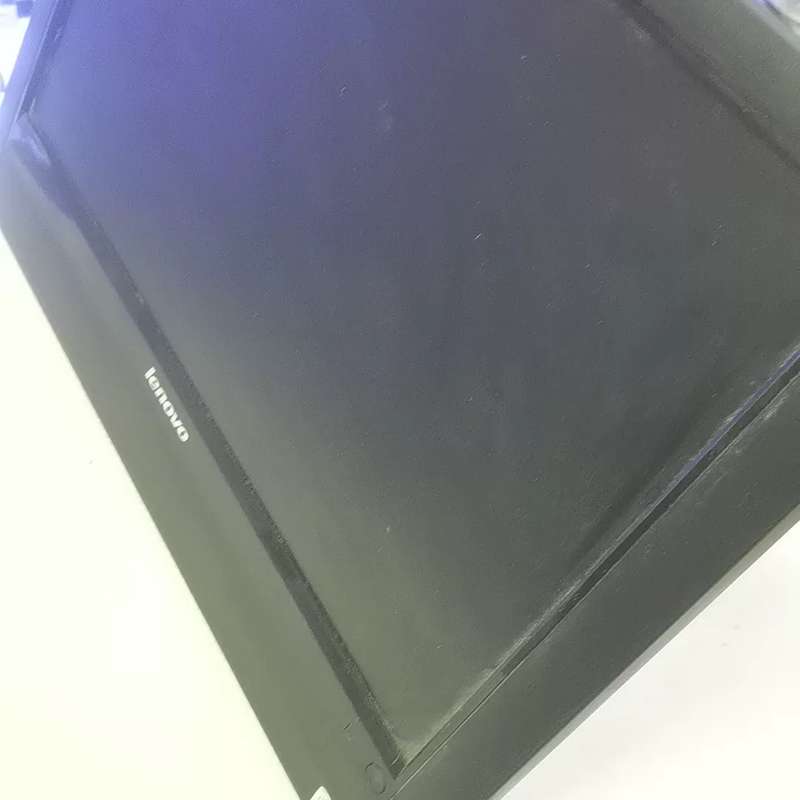 ,联想品牌二手一体机,黑色外观,屏幕关闭状态,边框--议价商品