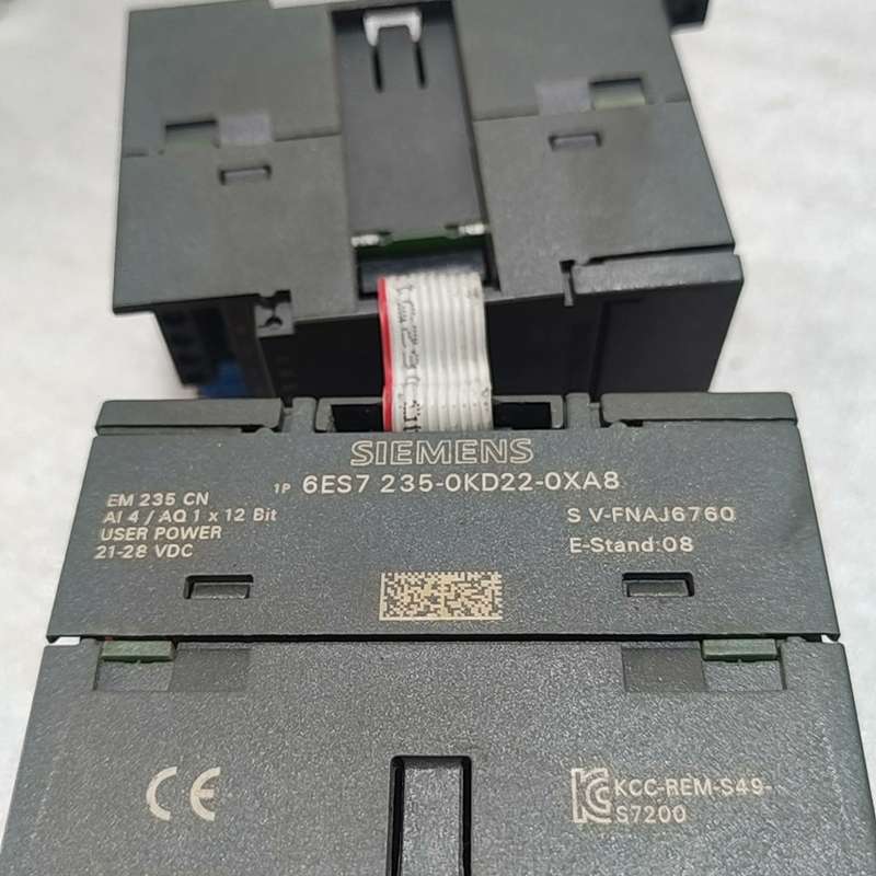 西门子EM235 CN模块,型号6ES7 235-0KD22--议价商品