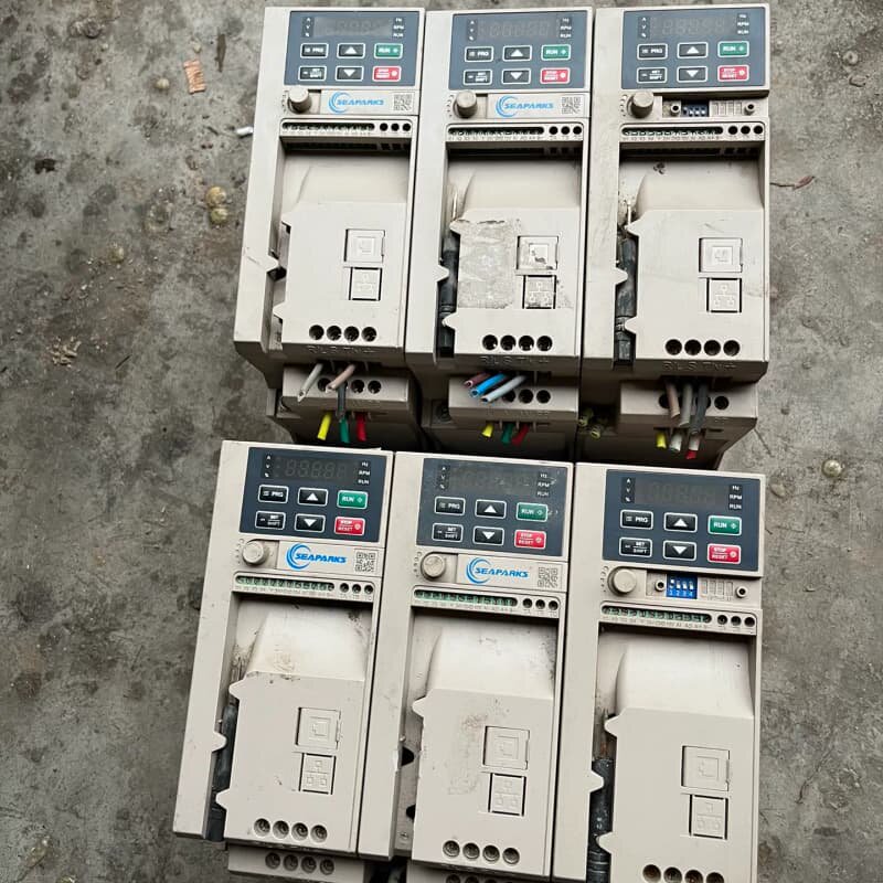伟创ac10变频器5.5kw和4kw--议价商品图片