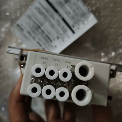 CKD电磁阀N4E020，全新三位的一套300元包邮，带说明--议价商品