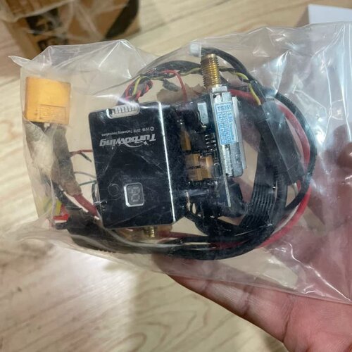 5.8g模拟图传发射机50一个，，大显示屏80，小显示器50--议价商品