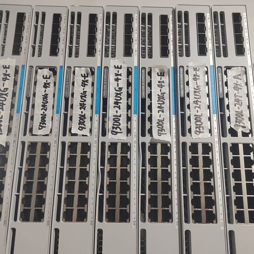 思科C9300L-24UXG-4X-E原装二手,24口千兆电--议价商品