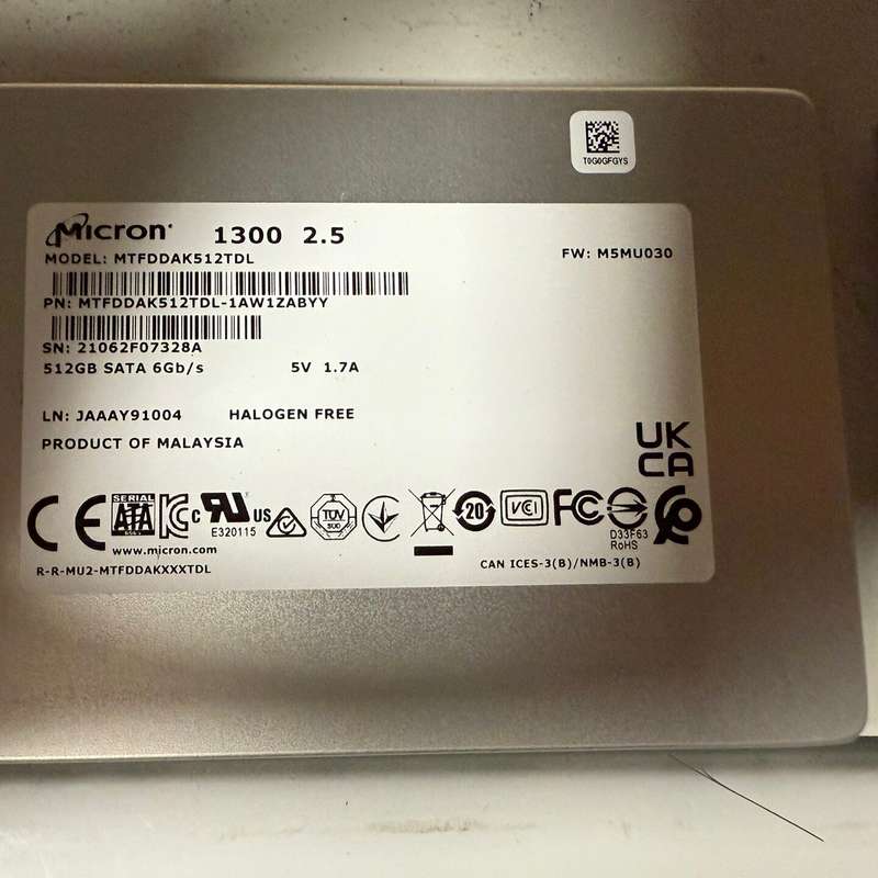 镁光1300固态硬盘512G，几乎全新，2.5寸SATA接口--议价商品