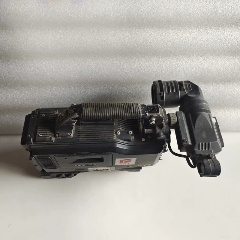 松下AJ-D815MC广播级数字摄录一体机，带AG-VF50--议价商品