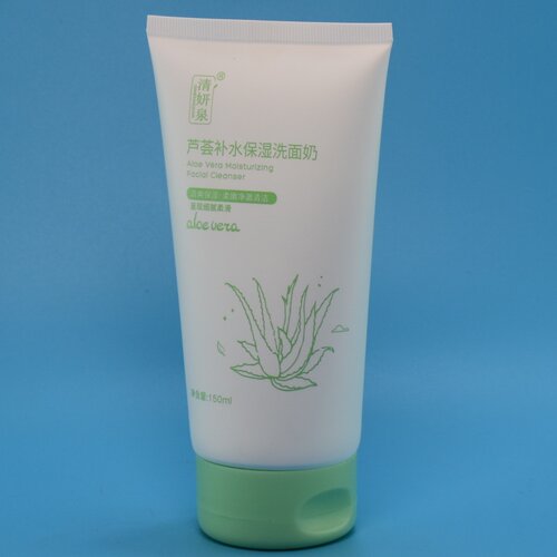 清妍泉滋润清洁任何肌肤