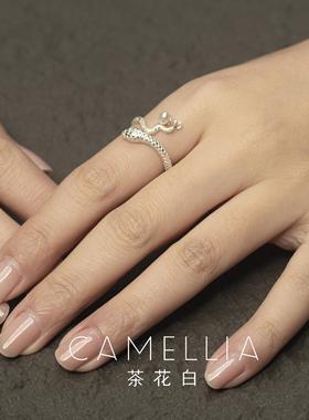 茶花白S925纯银小灵蛇戒指