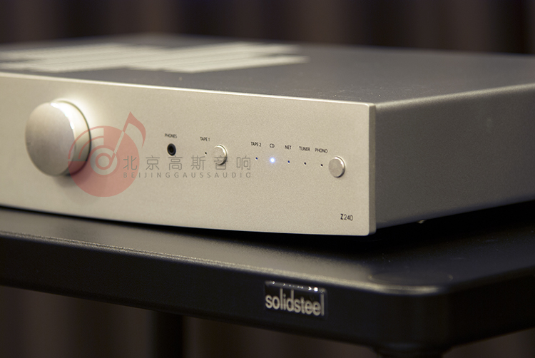 美丽安北京实体z240银色合并功放
