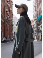 Зеленый, длинный