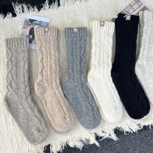 出口韩国的麻花羊毛袜子女冬季灰色奶白色加厚保暖