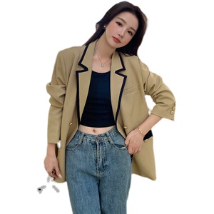 高级气质感女神范卡其色短款西装外套女春秋超火好看宽松夹克上衣图片