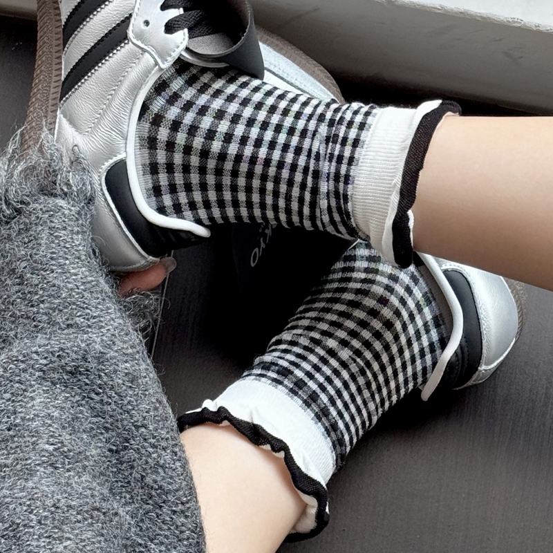 秋冬款英伦风咖啡色中筒袜子千鸟格女日系ins潮短袜木耳边堆堆袜