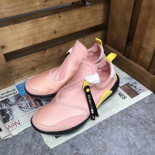 耐克男女舒适耐磨运动跑步鞋
