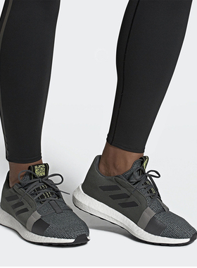 Adidas/阿迪达斯正品SENSEBOOST男子缓震透气轻便跑步鞋 EF1581