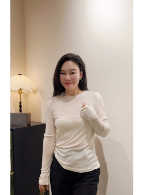 安西娅 简约百搭圆领微透感莱塞尔桑蚕丝长袖T恤