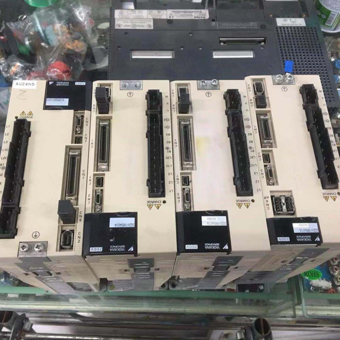 安川SGDV-5R5A11ASGDV-5R5A11A002000拆机