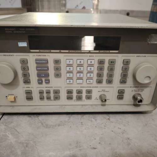 Agilent8648C信号源9KHz一3200MHz，成色