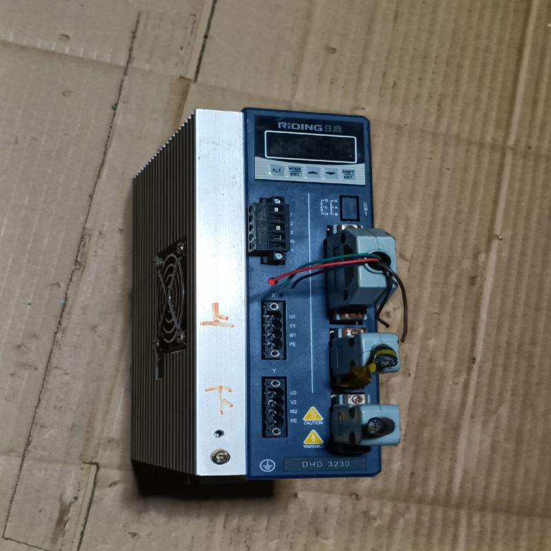 ab csdp 30bx2 3kw 拆机,功能正常,外壳破了