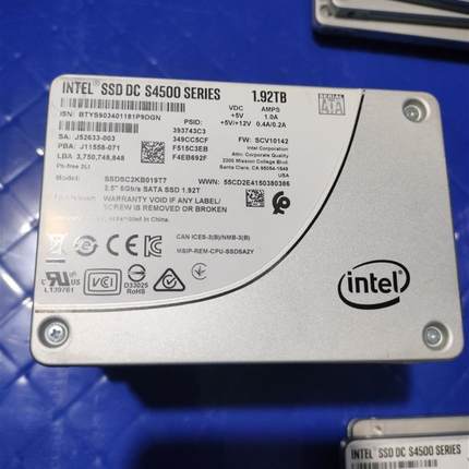 Intel 企业级固态硬盘SSD  S4500 192T 25寸 SATA 拆机