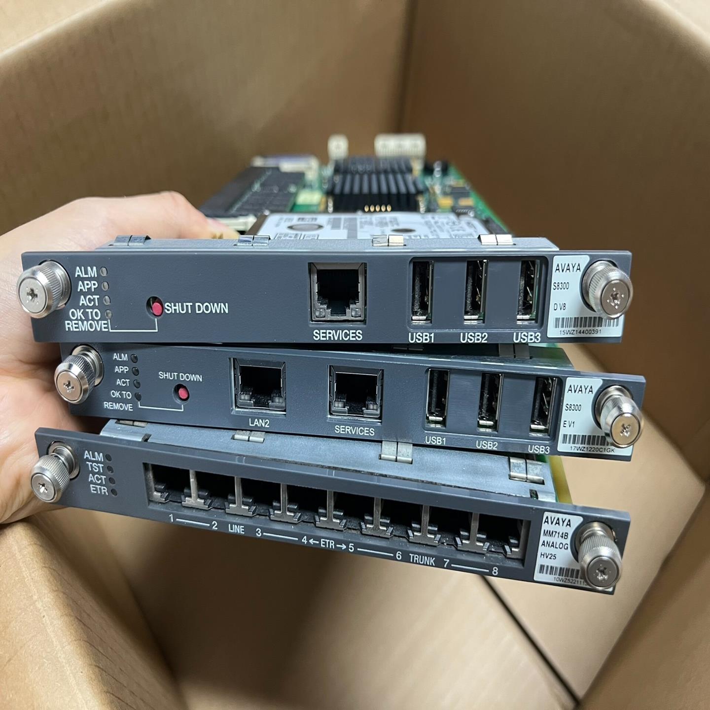 亚美亚 S8300 E  S8300 D  MM714B